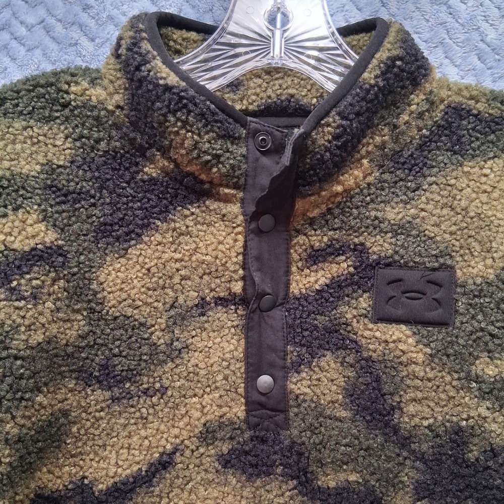 Under Armour Boys Youth Large Camo Sherpa Fleece Snap Mock Neck Pullover Green